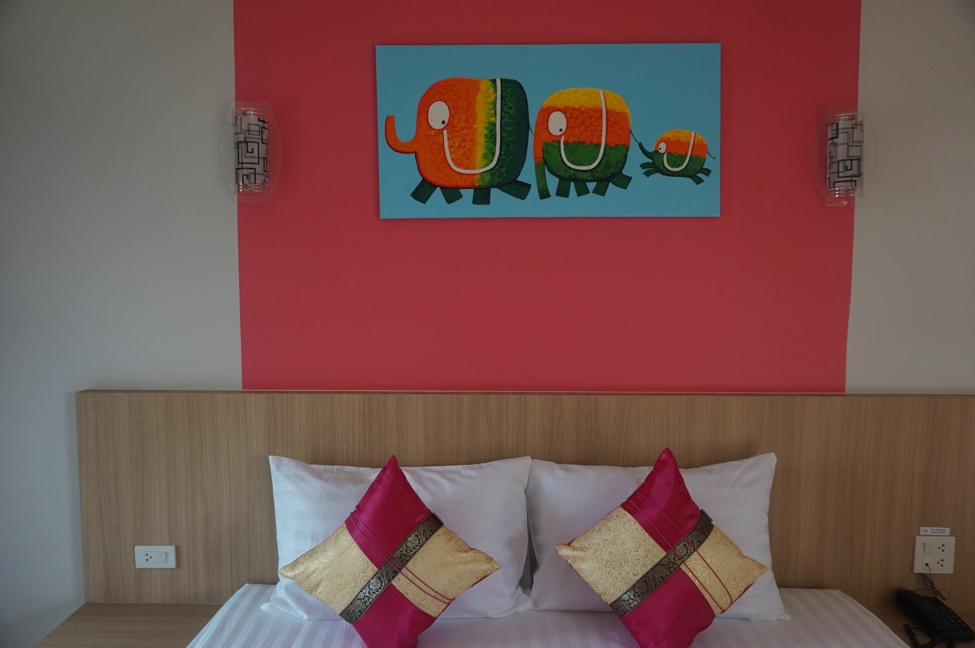 Phant At Thalang Service Apartment Exterior photo